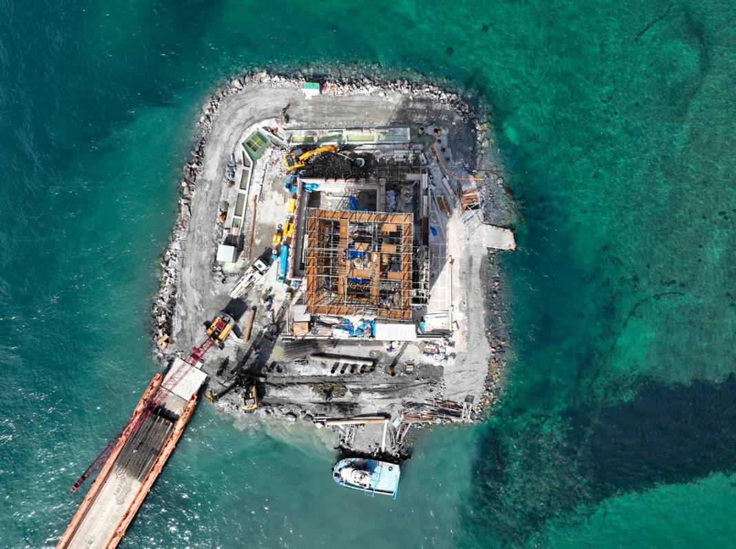 Kız Kulesi darmadağın olmuş! Son hali tartışma konusu oldu, işte restorasyonda son durum... 35